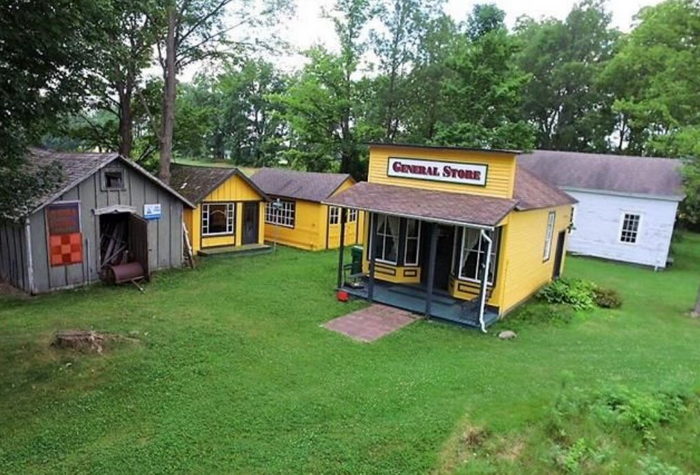 Prestons Antique Gaslight Village - Photo From Land Dot Com (newer photo)